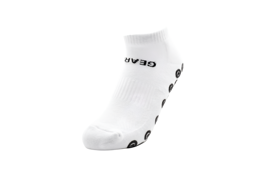 GearFit Halo Pilates grip socks in white, alternate view